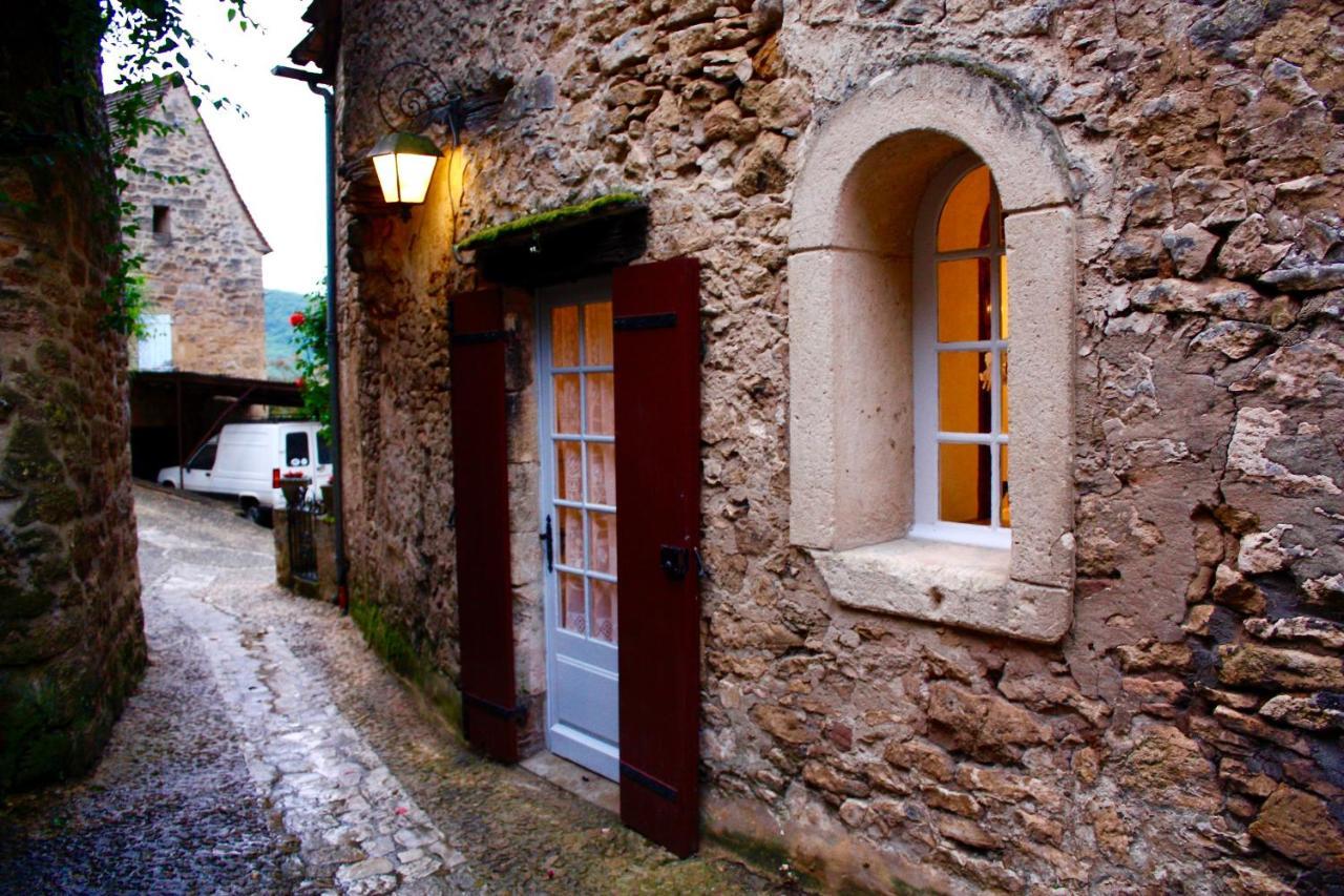 La Petite Maison Beynac-et-Cazenac Buitenkant foto